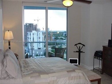 CORNER unit, large 1,212 sq ft, 2 beds / 2.5 baths, tastefully - photo 9