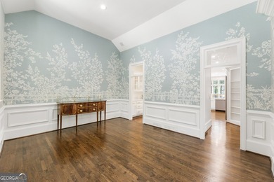 Discover timeless elegance and refined luxury in this - photo 9