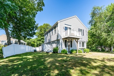 Looking for a beach house or one that feels like it! This home - photo 5
