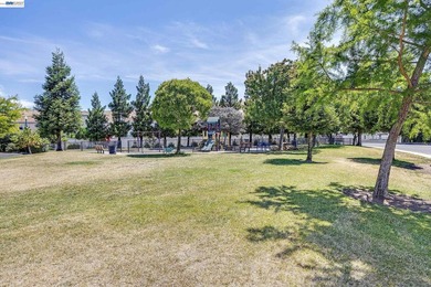 Welcome to 105 Chesapeake Drive, a beautifully maintained home - photo 39