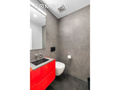 A private keyed elevator opens directly into this expansive SoHo - photo 10
