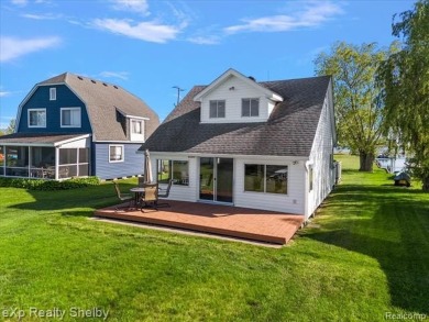  Home For Sale in Algonac Michigan