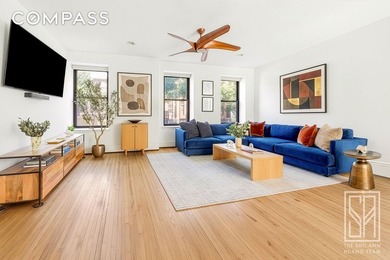 Dreaming of the grand proportions of a townhouse, but at the - photo 3