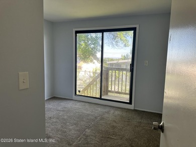 Welcome to 27 Bradley Court most sought Willowbrook, Near - photo 5