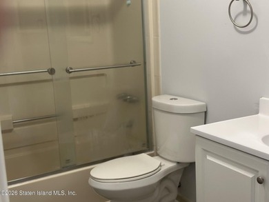 Welcome to 27 Bradley Court most sought Willowbrook, Near - photo 10