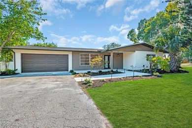 Caloosahatchee River Home For Sale in Fort Myers Florida