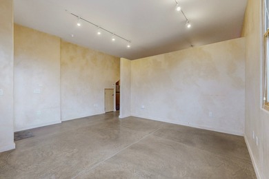 Great live/work condominium unit located in the front of The - photo 4