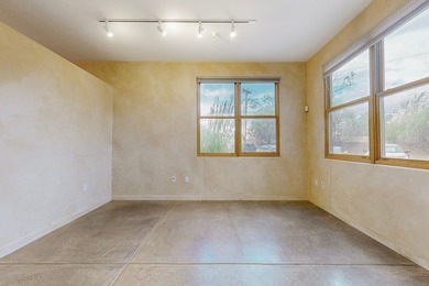 Great live/work condominium unit located in the front of The - photo 5
