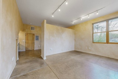 Great live/work condominium unit located in the front of The - photo 6