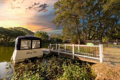 Life on Lake Sherwood is defined by the water, and this - photo 6