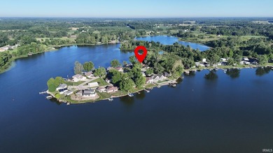 A rare, incredible opportunity to own TWO lake properties on a - photo 3
