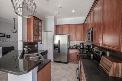 Beautifully maintained 3-bedroom, 2-bath home with a 2-car - photo 5