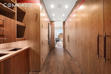 Prestigious living on the Park. A rare opportunity to move into - photo 7