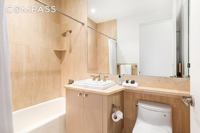 Prestigious living on the Park. A rare opportunity to move into - photo 10