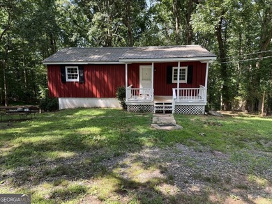 This charming 2 bedroom 1 bath home is on an appealing partially - photo 1