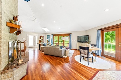 Welcome Home to your private golf course in this small community - photo 11