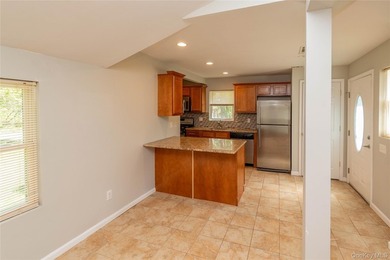 Welcome to your new sanctuary in the sought-after Lake Sapphire - photo 11