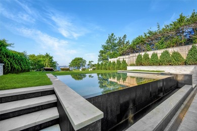 Breathtaking Waterfront Estate with Panoramic Bay Views. Located - photo 17