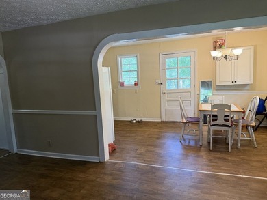This charming 2 bedroom 1 bath home is on an appealing partially - photo 8