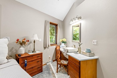 Welcome Home to your private golf course in this small community - photo 19