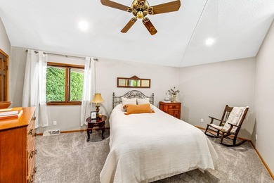 Welcome Home to your private golf course in this small community - photo 20
