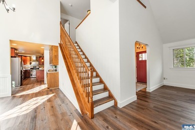 Spacious and beautifully updated 3-bedroom, 3-bath home on 2.80 - photo 21