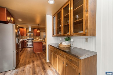 Spacious and beautifully updated 3-bedroom, 3-bath home on 2.80 - photo 24
