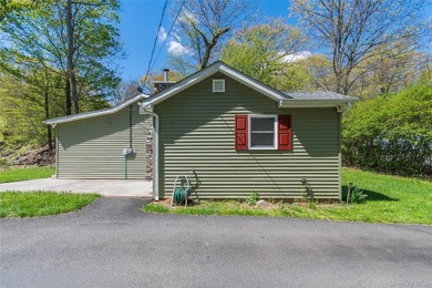 Welcome to your new sanctuary in the sought-after Lake Sapphire - photo 25