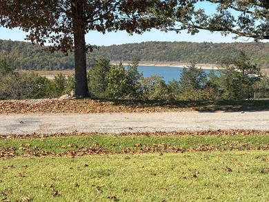 Sitting on a high peninsula in Janian Hills Subdivision, this 3 - photo 26