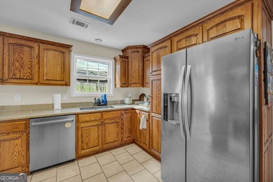 This 3 bedroom, 2 bath home is located in the lovely Hillandale - photo 28