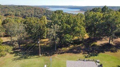 Sitting on a high peninsula in Janian Hills Subdivision, this 3 - photo 29