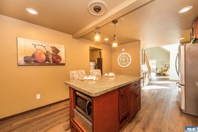 Spacious and beautifully updated 3-bedroom, 3-bath home on 2.80 - photo 29