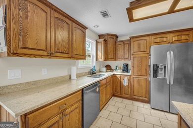 This 3 bedroom, 2 bath home is located in the lovely Hillandale - photo 31