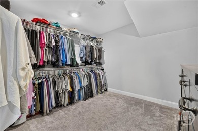 Welcome to this beautifully appointed 4-bedroom, 3 and a half - photo 31