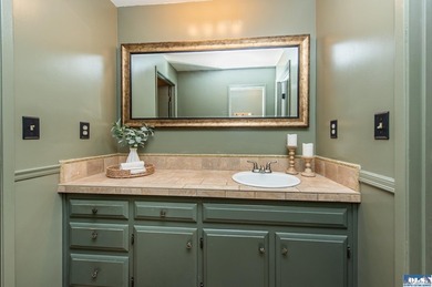 Spacious and beautifully updated 3-bedroom, 3-bath home on 2.80 - photo 33