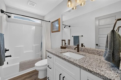 Welcome to this beautifully appointed 4-bedroom, 3 and a half - photo 35
