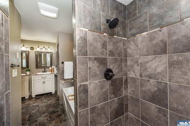 Spacious and beautifully updated 3-bedroom, 3-bath home on 2.80 - photo 42