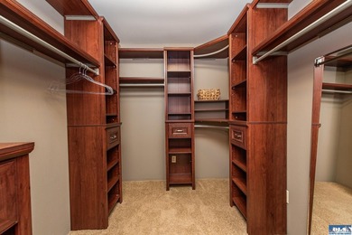 Spacious and beautifully updated 3-bedroom, 3-bath home on 2.80 - photo 43