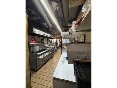 Exceptional opportunity to acquire a fully equipped pizzeria in - photo 10