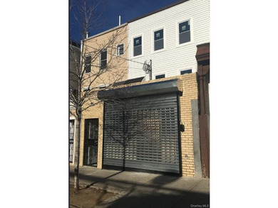 Great investment S2 property with very very low taxes , legal - photo 2
