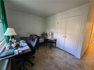 Very Nice AND Highly Affordable One Family Semi-Detached Home in - photo 9