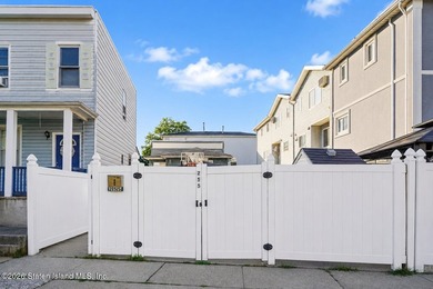 Welcome to 255 Saint Marys Ave convenient located. just 5 - photo 2