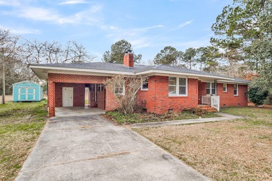 Welcome to 1025 Manigault Dr! This updated 3-bedroom, 2-bath - photo 2