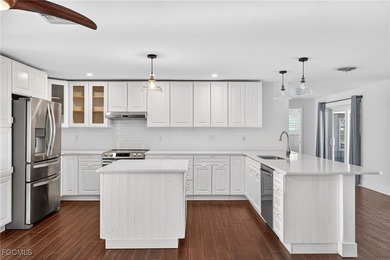 DIRECT GULF ACCESS Pool Home with Intersecting Canal and River - photo 10