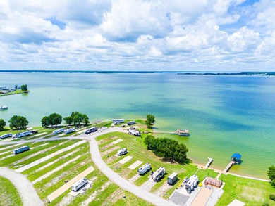 Wake up to breathtaking water views and enjoy the ultimate - photo 5