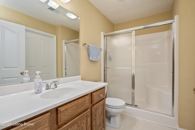 Lovely home priced right to sell. This 2BR 2 full bath open - photo 15