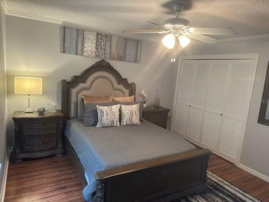 End Unit villa features beautiful lakefront views with vaulted - photo 21