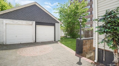 Presenting a beautifully renovated four-level, two-family - photo 22