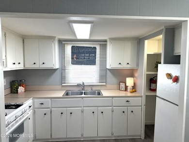 Charming 3-bedroom mobile home located in Princeton Beach - photo 5