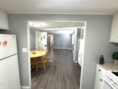 Charming 3-bedroom mobile home located in Princeton Beach - photo 6